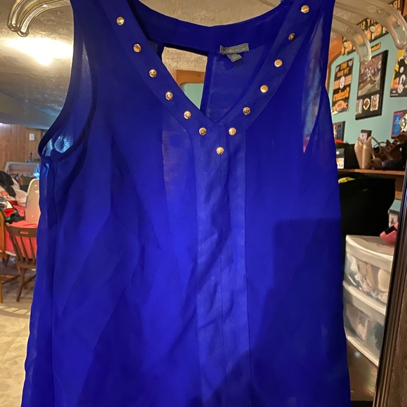 Tops - Royal blue sheer top!🦋